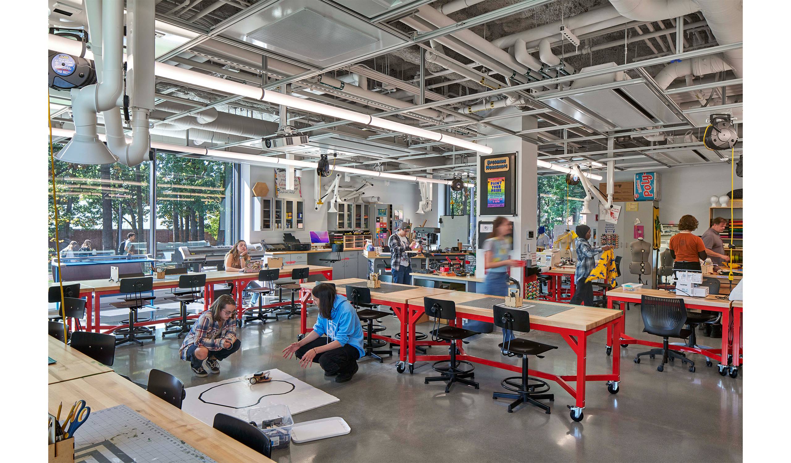 Scales of Making – Small, Medium and Supersized Makerspaces for ...